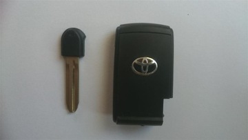 Усилят Корпус Ключа Toyota Corolla Verso Logo