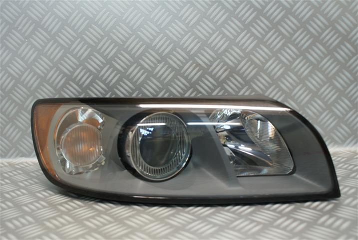 VOLVO S40 V50 04-07r.ПРАВА ФАРА ПЕРЕД ОРИГИНАЛ.