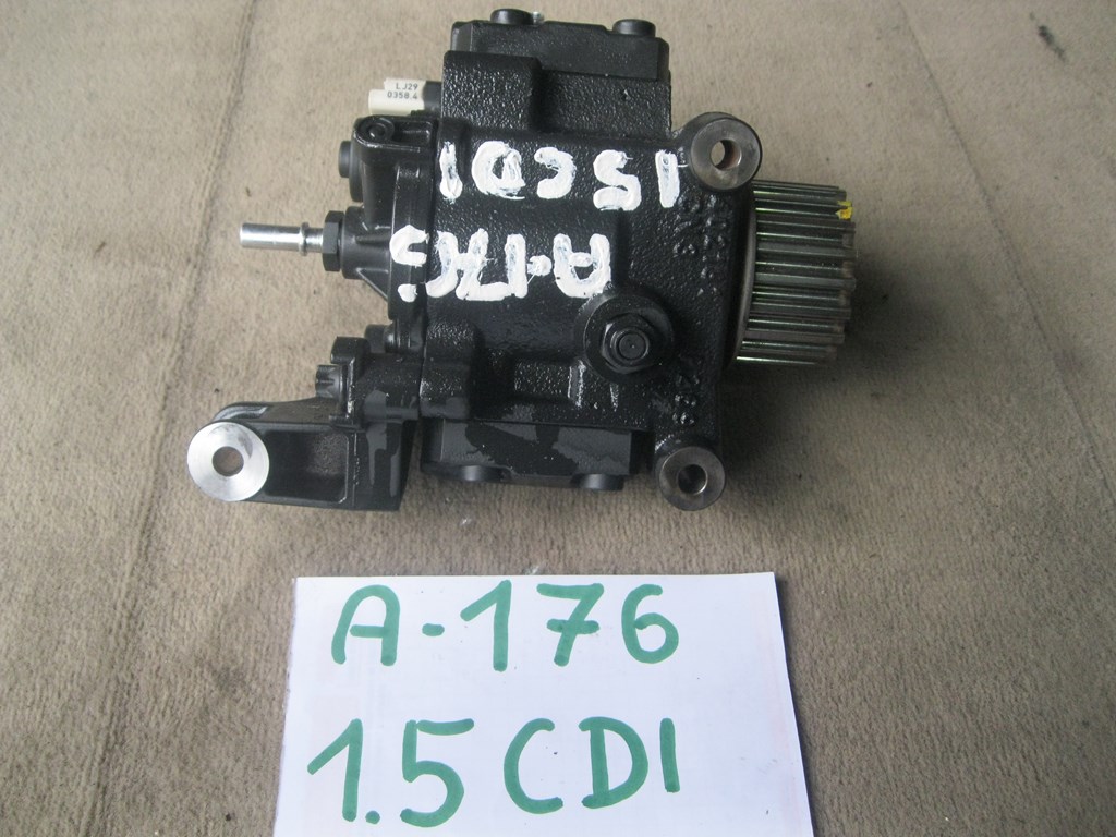 injection pump Mercedes W176 1.5 CDI 167008557R