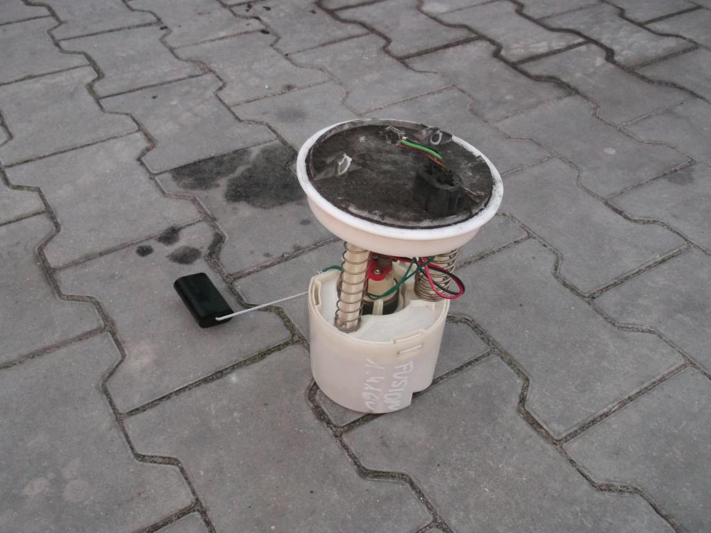 топливный насос FORD Fusion 1.4 16V --