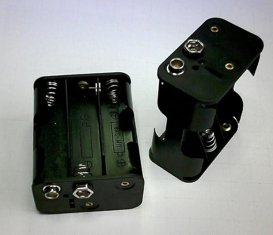 |STcs| BH6XR62W koszyk na baterie 6xAA clip