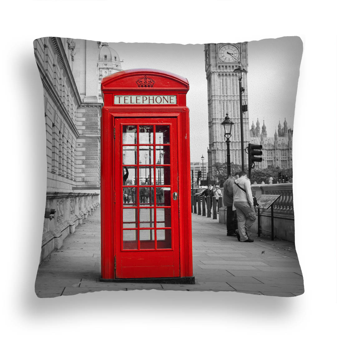 Дверь в виде телефонной будки лондона своими руками