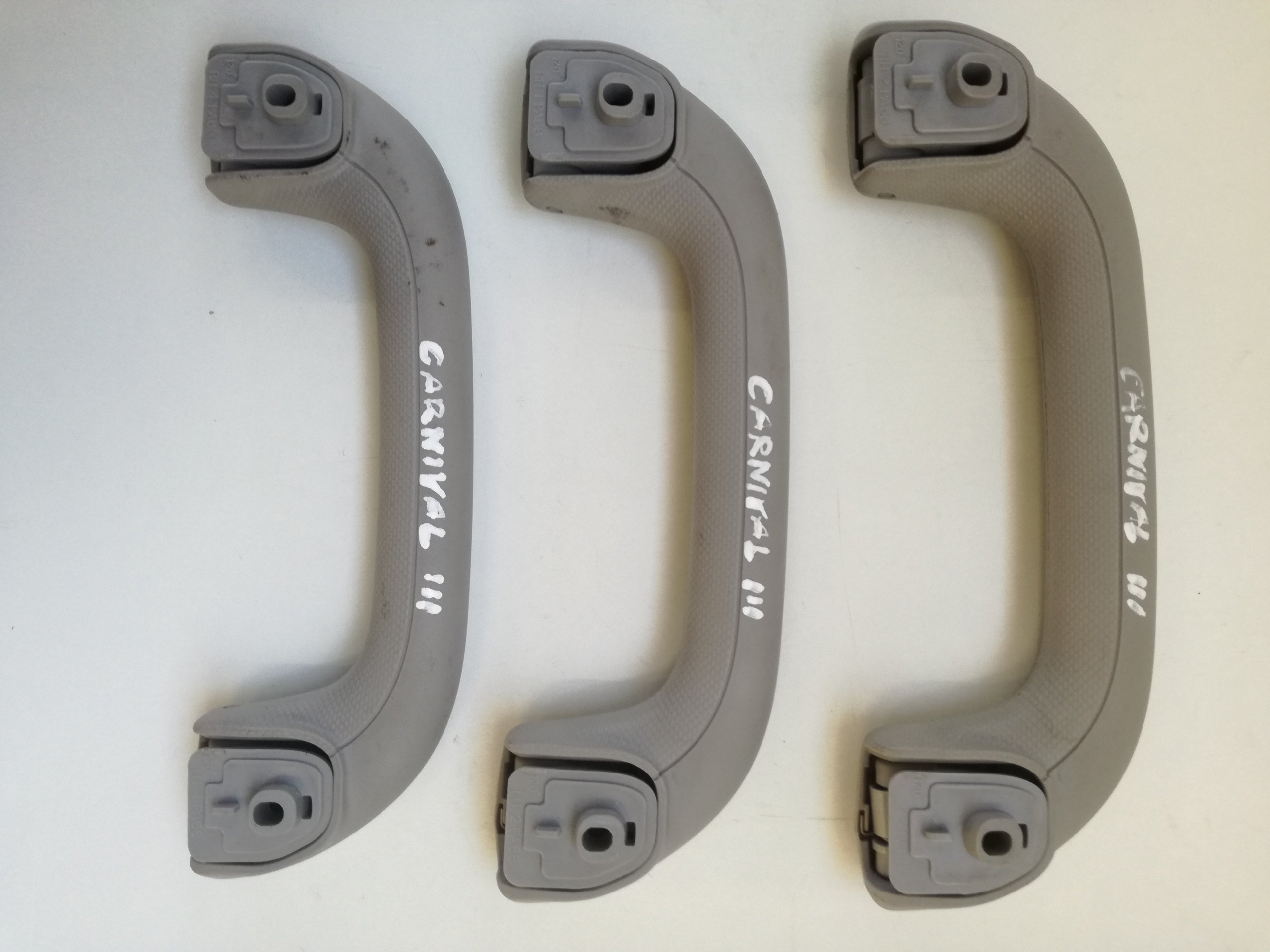 RĄCZKA UCHWYT PODSUFITKI KIA CARNIVAL III 06-12 Typ samochodu Samochody osobowe