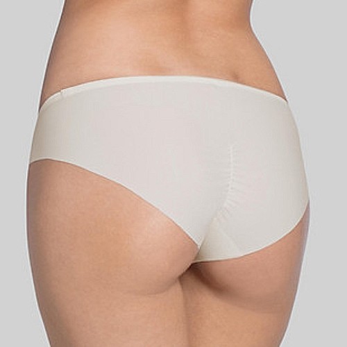 Triumph Essential Minimizer Tai Ecru 40 Zestaw nie