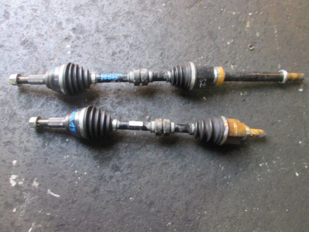 semi-axis NISSAN PULSAR 1,5DCI 14R right