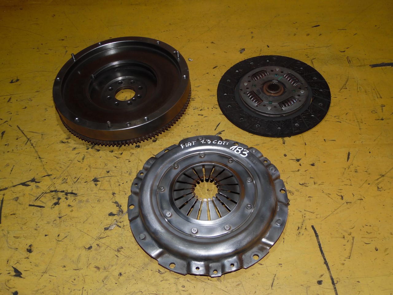 ДИСК ПРИТИСКНЕ ЖОРСТКЕ КОЛЕСО FIAT 1.3 CDTI JTD