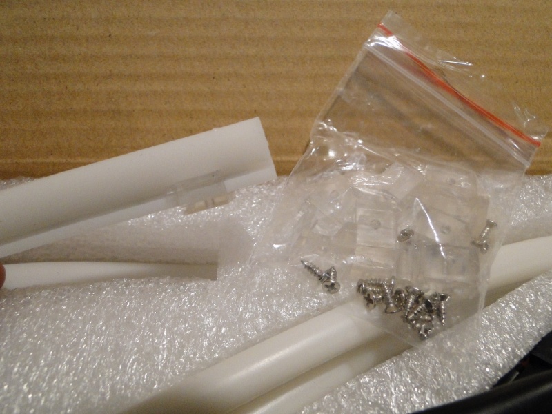 SWIATLA DO JAZDY DZIENNEJ LED PASEK KIERUNKOWSKAZ Part number 01581