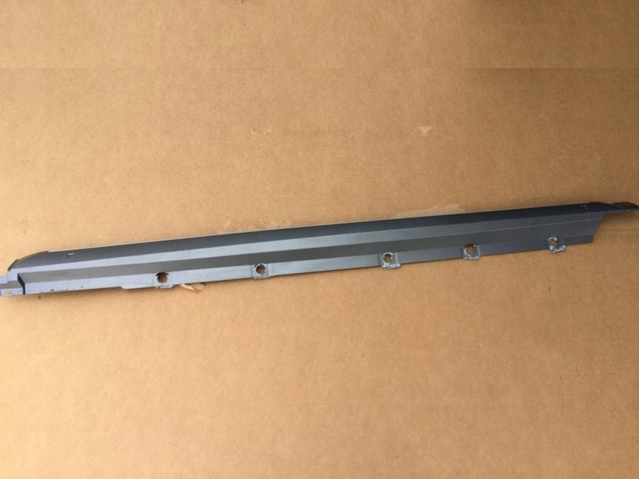 Nakładka progowa 8XA716690A AUDI A1 8X Sportback ACTIVE STYLE Producent części Audi OE