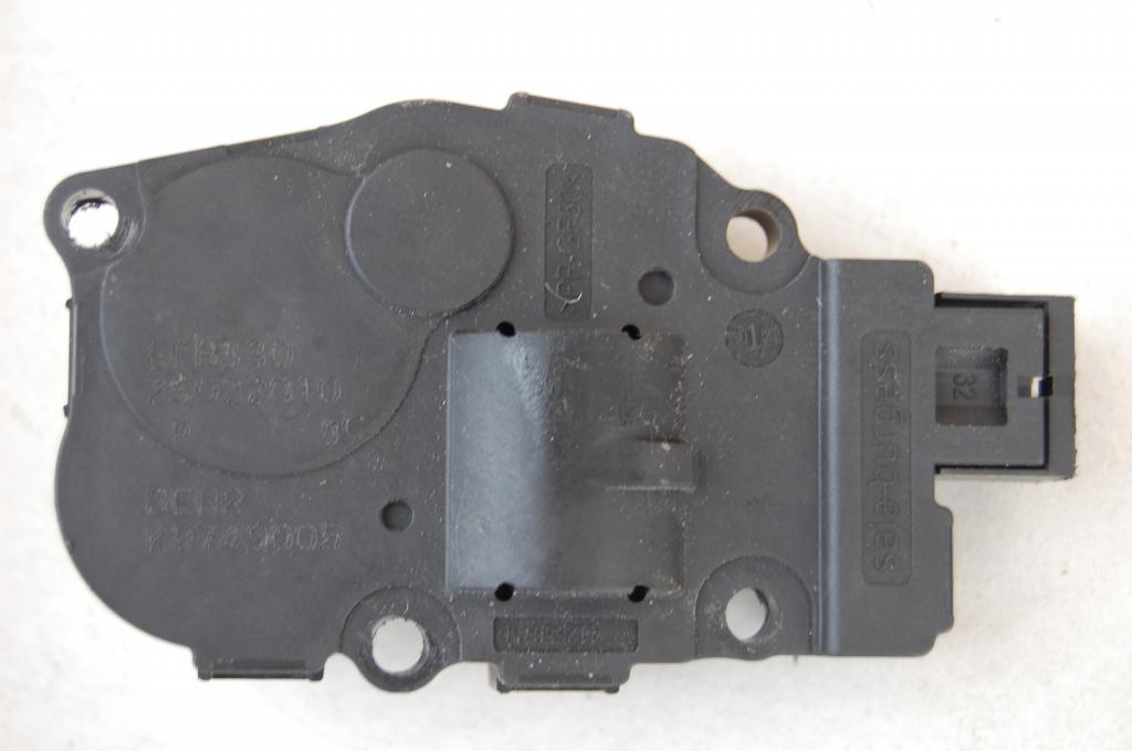aircon recirculation flap motor AUDI A5 8T0 3,0 TDI