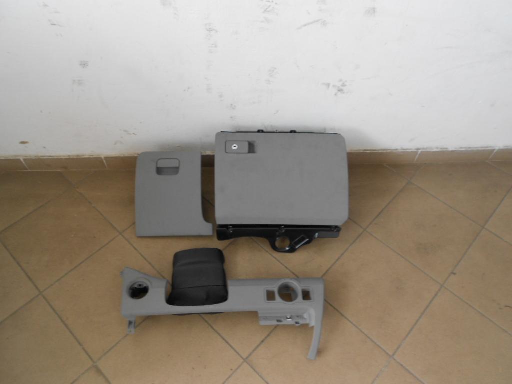 VW PASSAT B6 пасажирський відсік