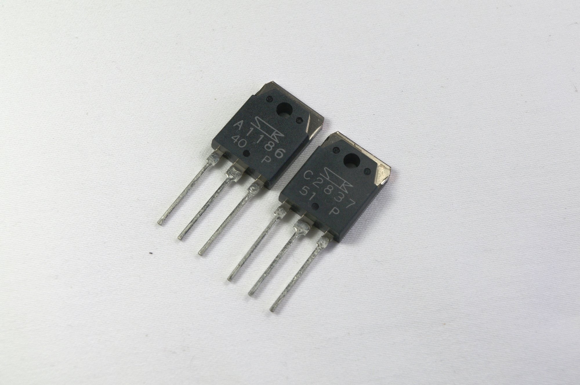 

2SC2837 2SA1186 tranzystory audio Sanken