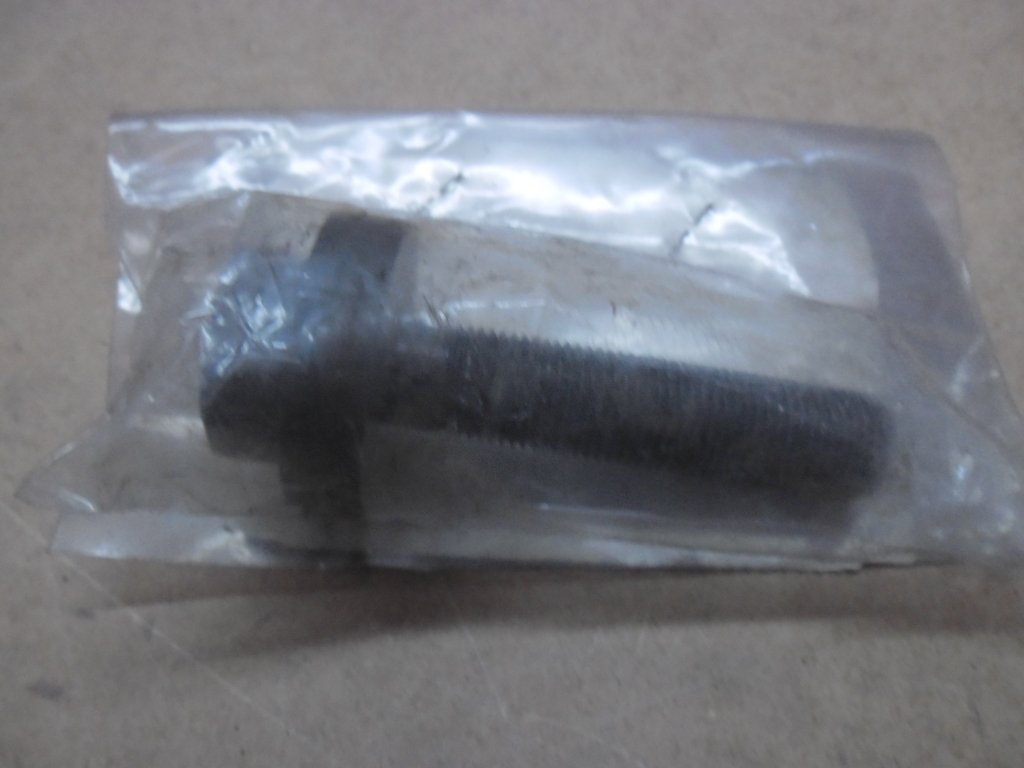 ŚRUBA PÓŁOSI VW AUDI SEAT SKODA NOWA ORYGINAL