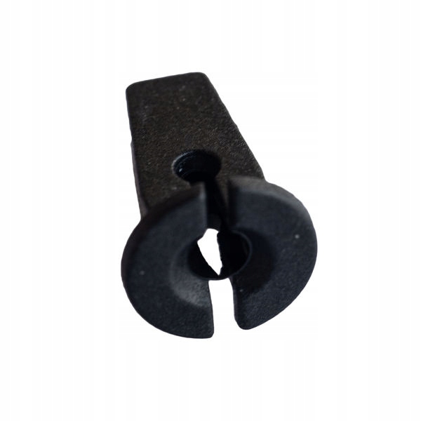 SPINKA KOSTKA GNIAZDO NADKOLA DO SKODA FABIA RAPID OCTAVIA YETI VW GOLF V Producent części Trustom