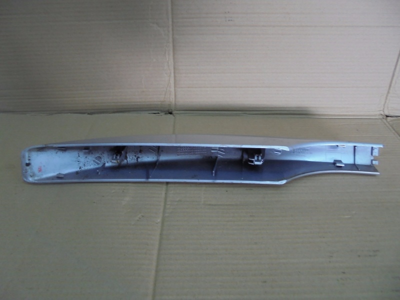 KIA CEED I KOMBI - osłona na reling przedni prawy Typ samochodu Samochody osobowe