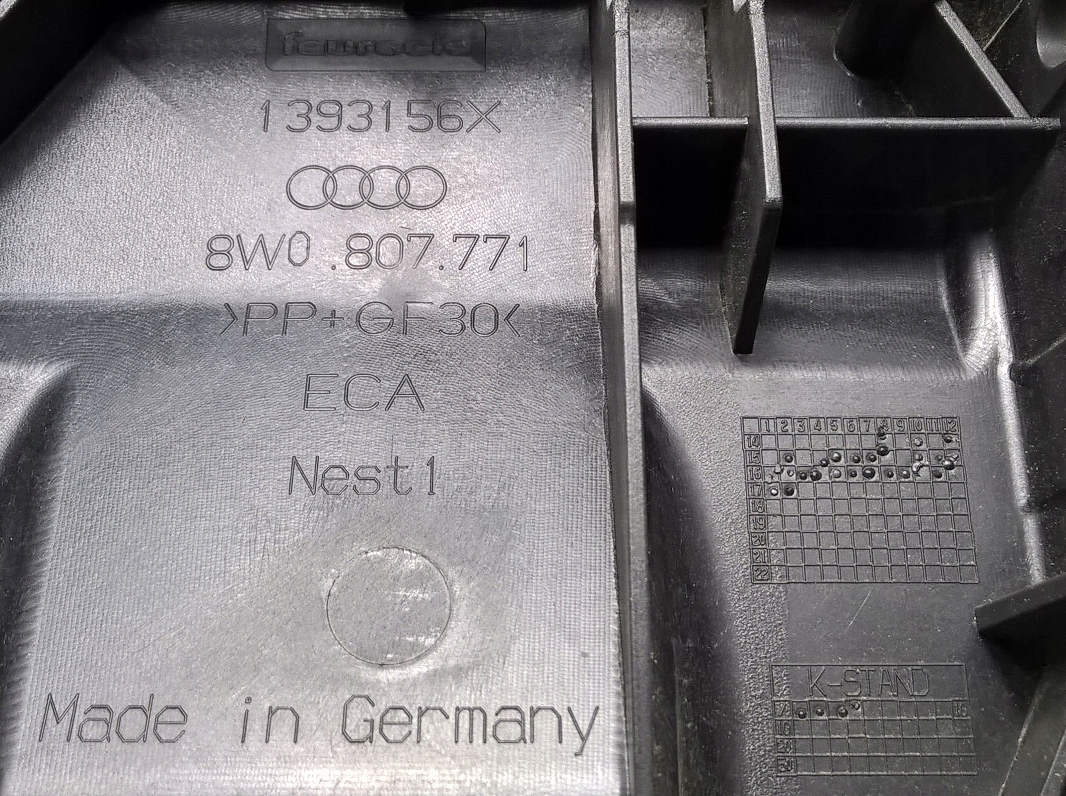 AUDI A4 B9 A5 15-18 KIEROWNICA WLOT ŻALUZJI ORYG. Numer katalogowy części 8W0807771
