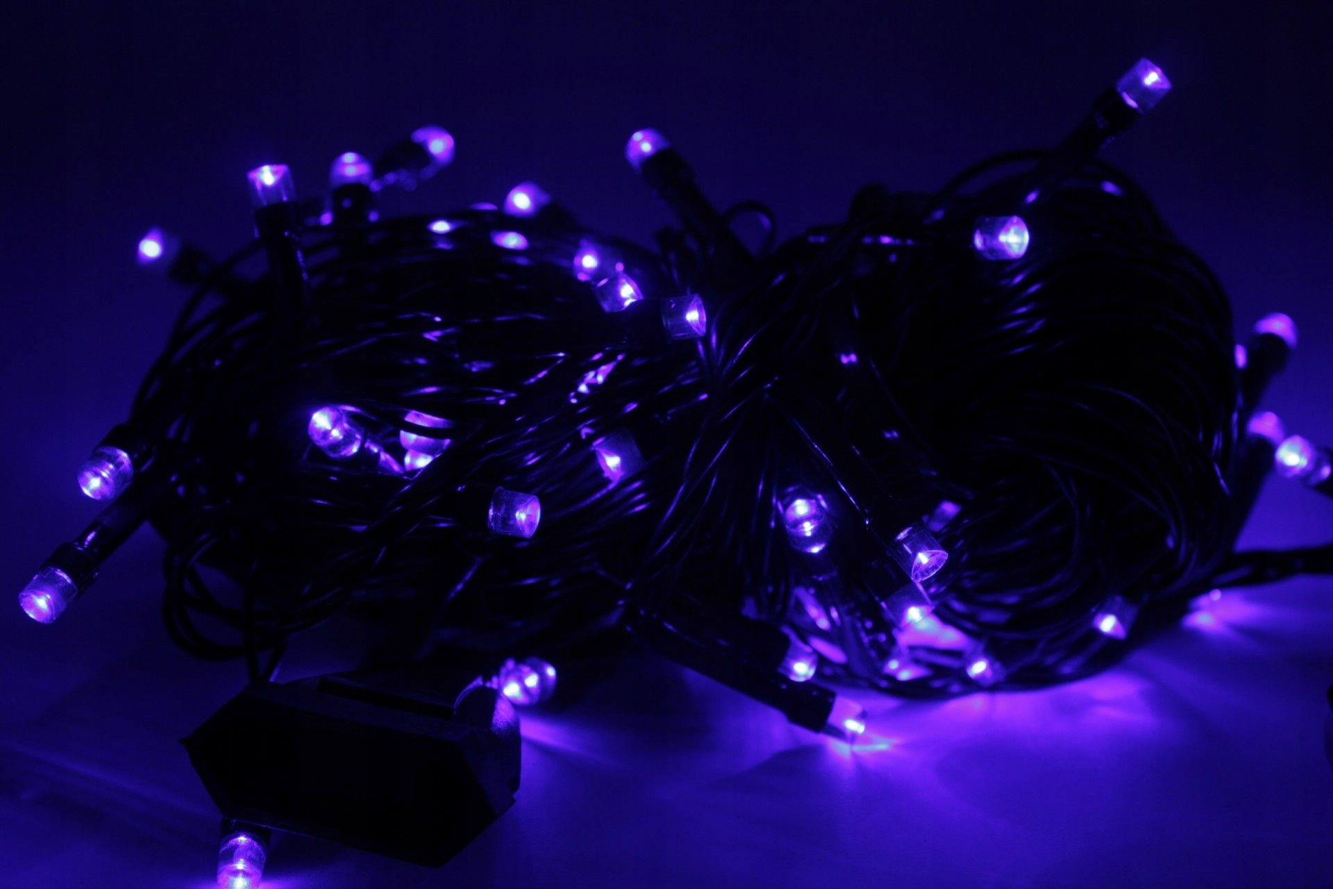 

Lampki Choinkowe 400LED Niebieski 4KOLOR 30m