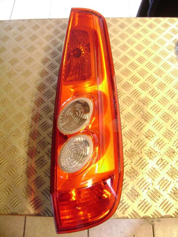 ФАРА ЗАДНЯЯ ПРАВА FORD FORD FIESTA 05-08 3 ДВЕРИ