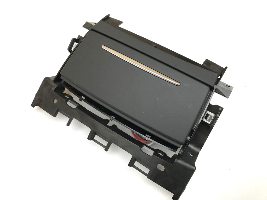 Коробка для хранения разъем 12V 4H0864051B AUDI A8 D4