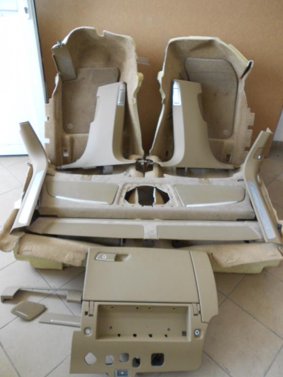 AUDI A8 LONG 4h0 D4 спуски оздоблення стовп