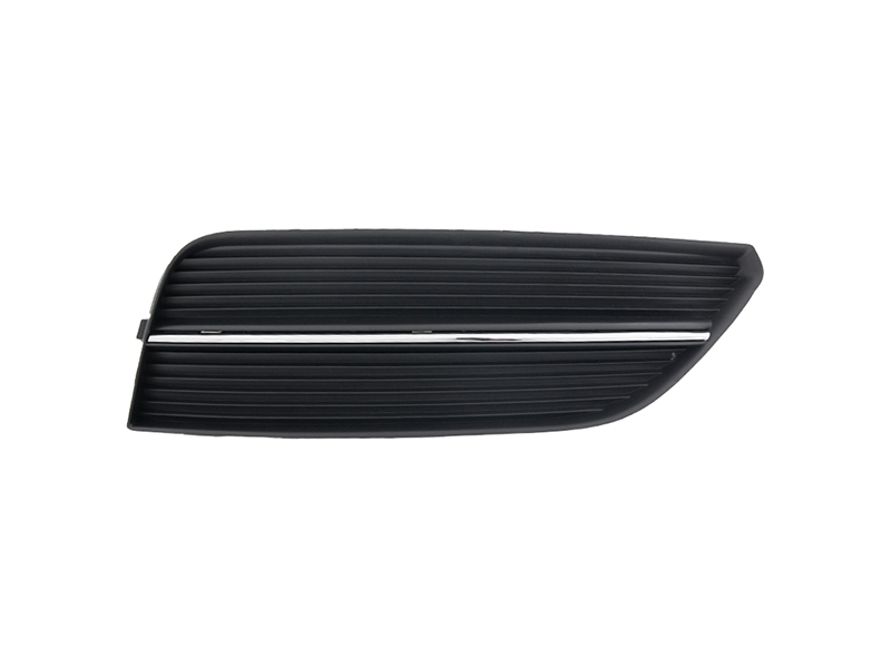 13C127-2 - Решетка капота крышка AUDI A3 8V0 2012-2015 HB R