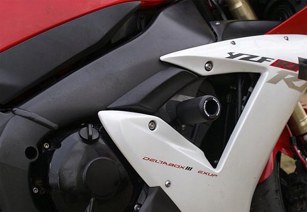 Аварии колодки YAMAHA R1 2002-2003 - WOMET-TECH