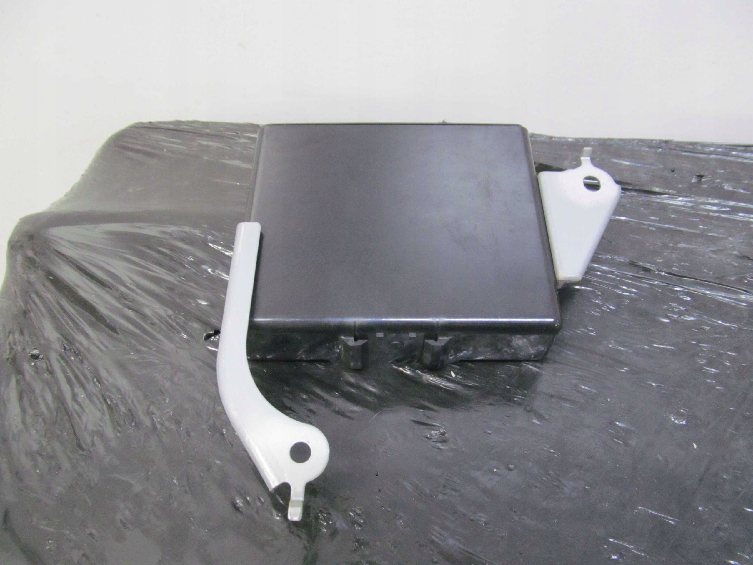 LEXUS RX II MODUL STEROWNIK DRZWI 89222 48010 03 0 Weight with packaging 5 kg