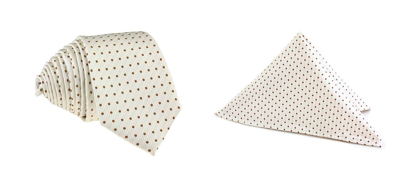 

Zestaw Krawat i Poszetka Perłowy W Brązowe Kropki