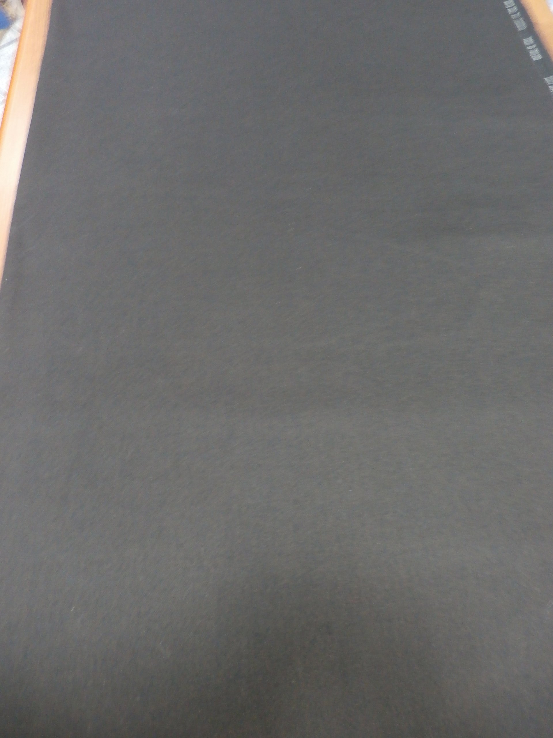 tmavě hnědá vlna s kašmírem