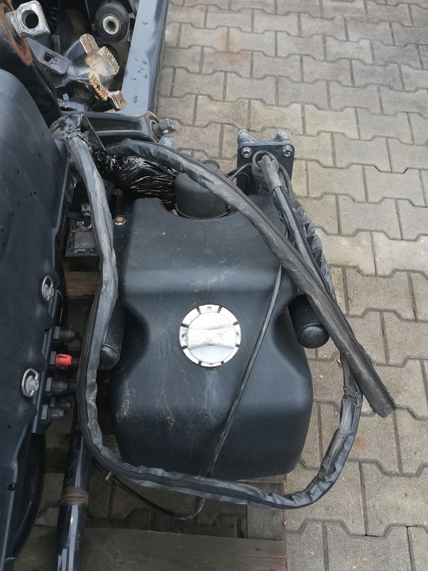 MAN TGX TGS ZBIORNIK AD BLUE ADBLUE EURO 6 35L Producent części MAN OE