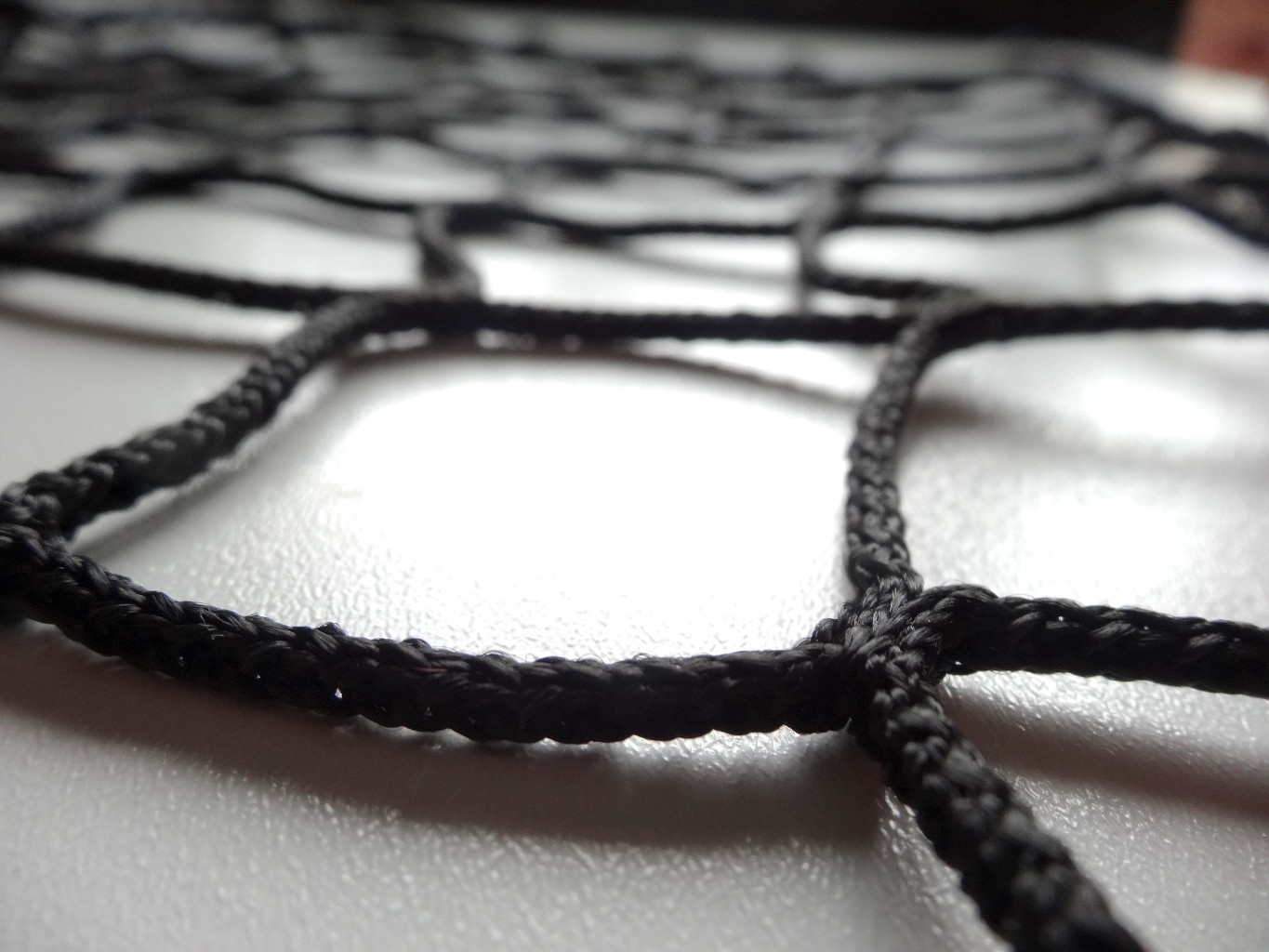 Siatka sznurkowa na przyczepkę 2x3 zabezpieczająca ładunek UV L345 UE Kod producenta L345 2x3