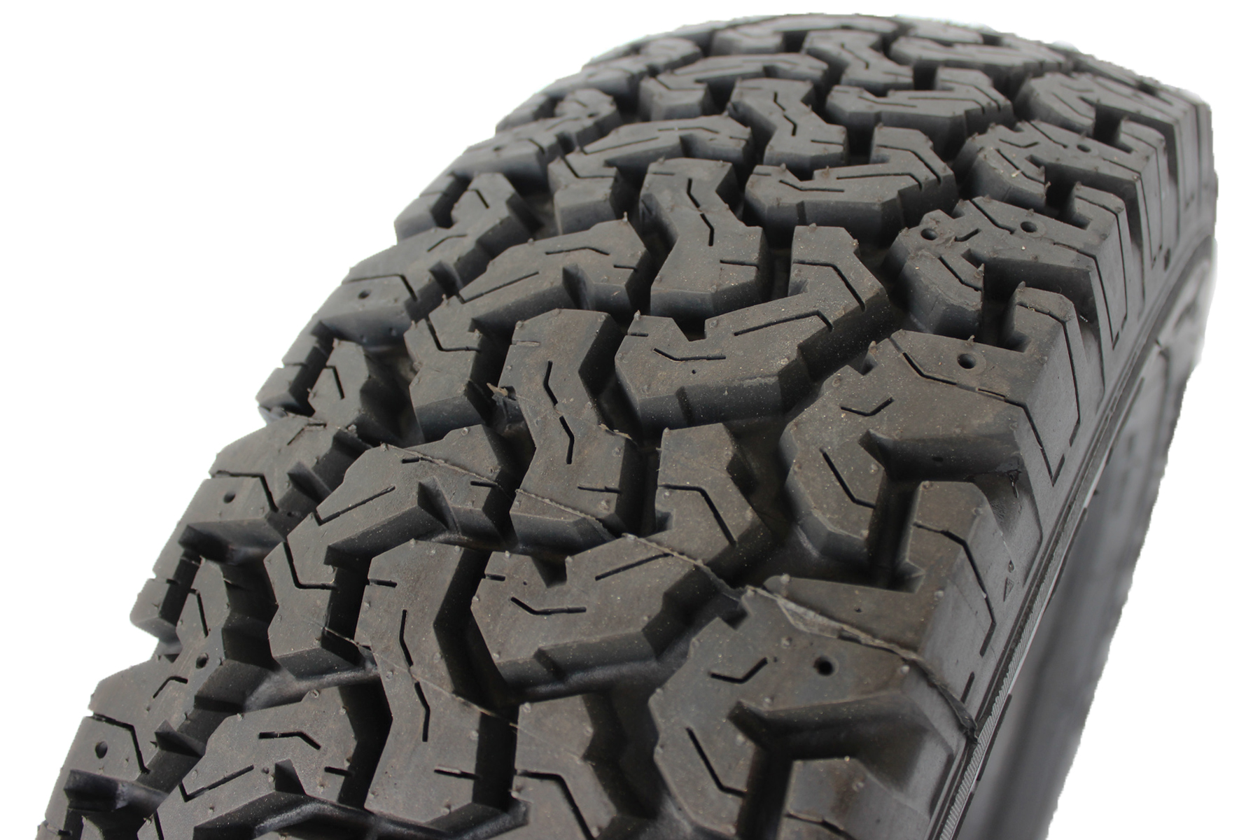 4x 215/65R16 OPONY BIEŻNIKOWANE CAŁOROCZNE 4x4 A/T Model A/T