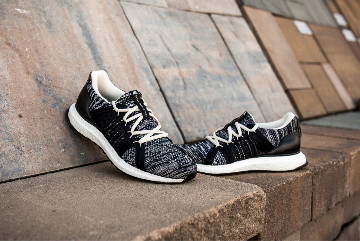 ADIDAS by STELLA McCARTNEY PARLEY ULTRABOOST PRIMEKNIT Model ADIDAS by STELLA McCARTNEY PARLEY ULTRABOOST