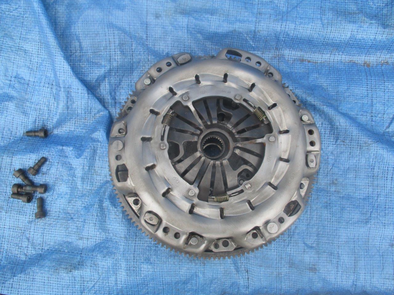 КОЛО ДВОМАСОВИЙ MERCEDES ЦИТАН W415 W246 W176 КЛА