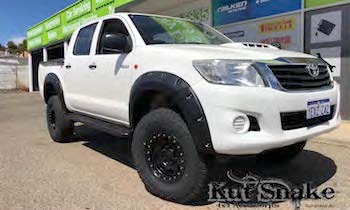 Poszerzenia błotników 50mm Toyota Hilux 2012-2015