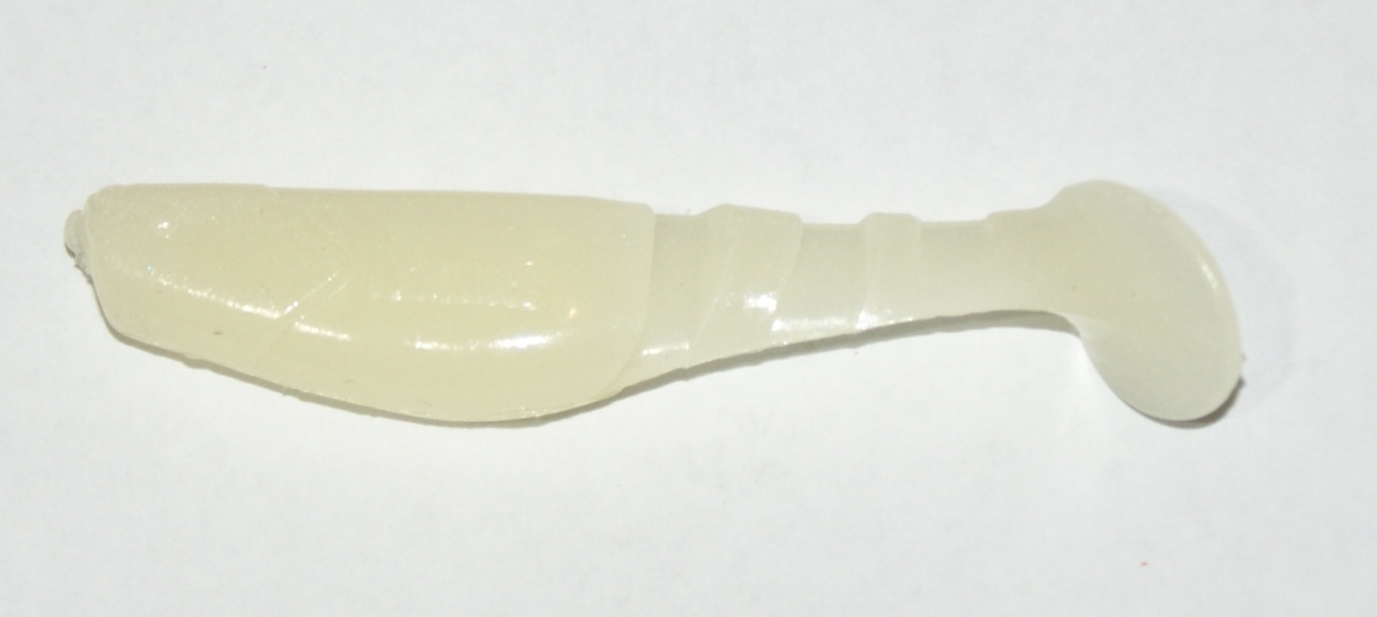 Manns Predator nr 2 55mm Perła fluo świecąca w cie