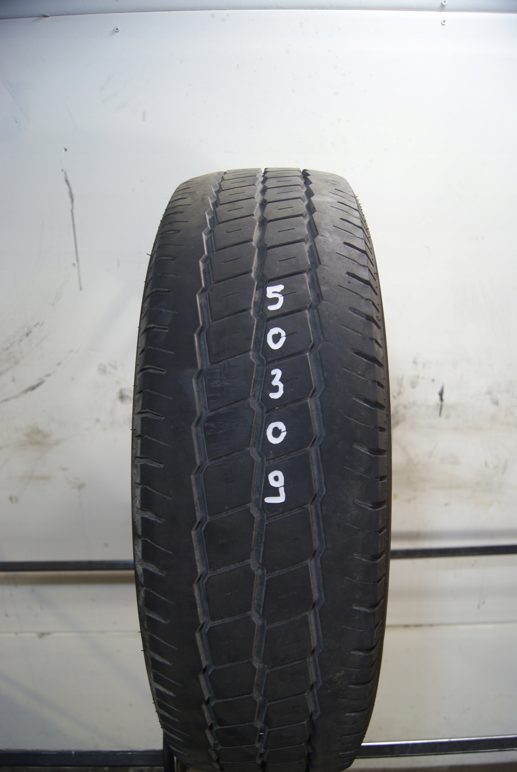 INFINITY SUPER 2000 225/75 / 16C (50309) X