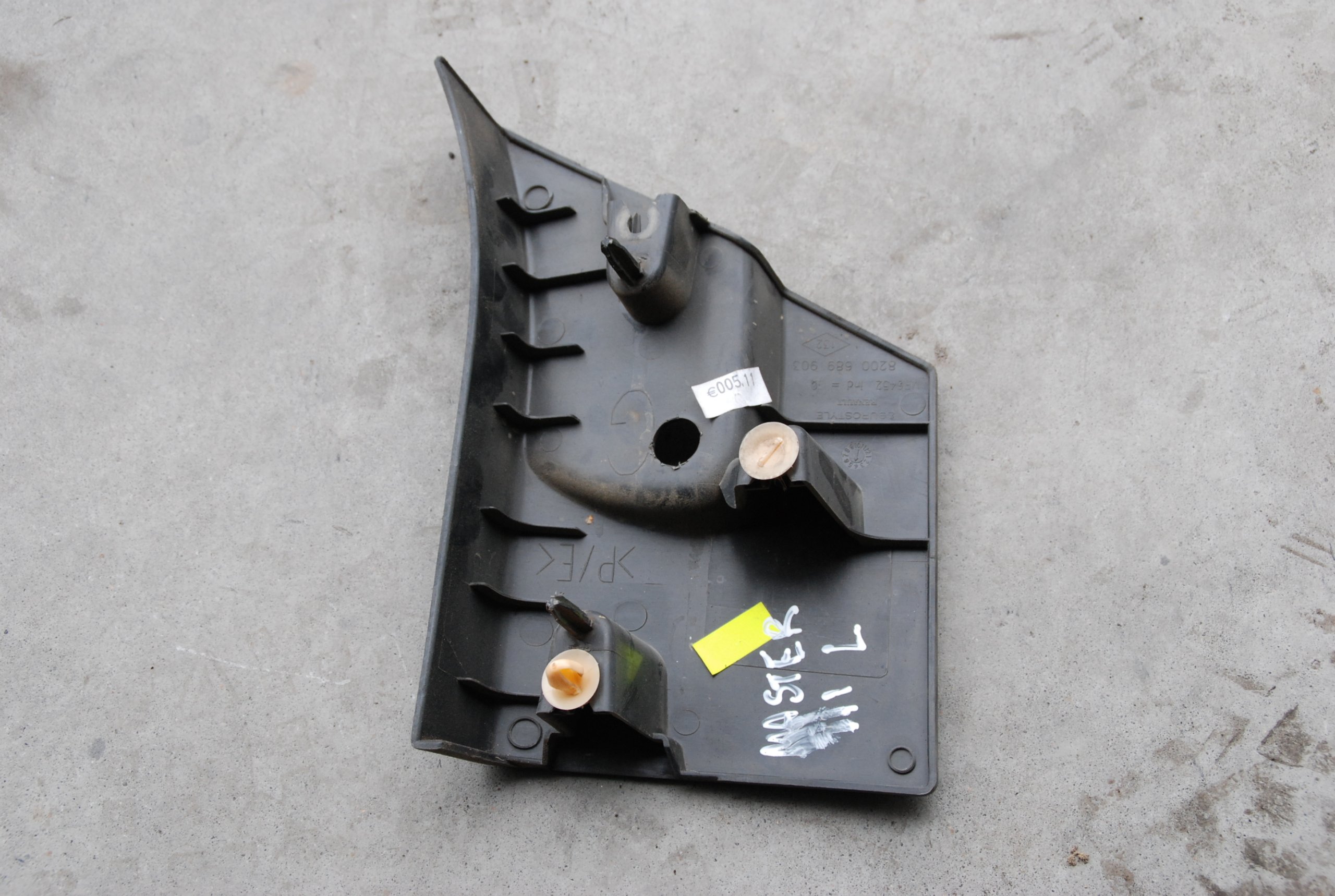 PLASTIK OSŁONA PROGU PRAWA RENAULT MASTER III Producent części Renault OE