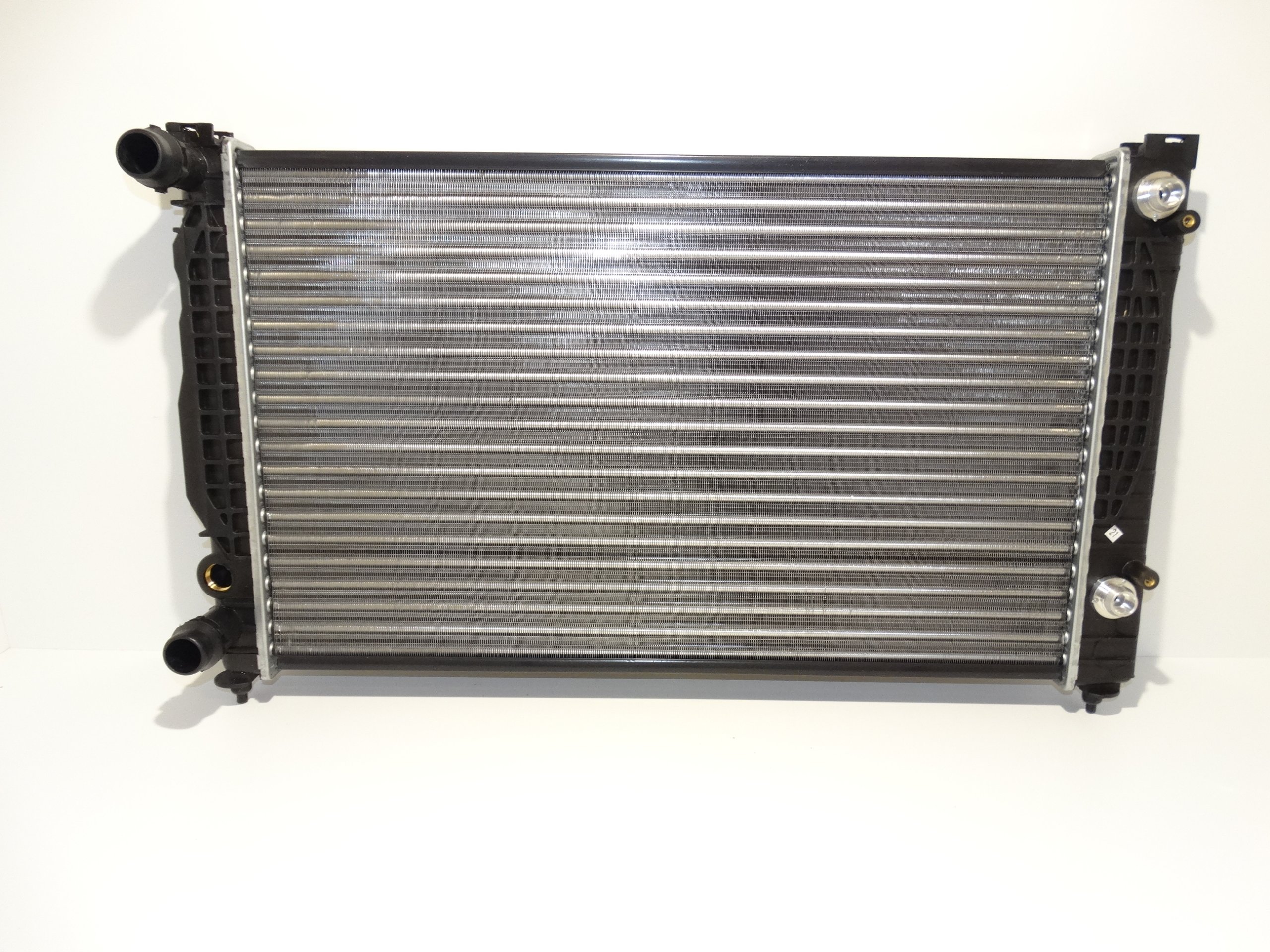 CHŁODNICA WODY VW PASSAT B5 FL AUTOMAT NOWA