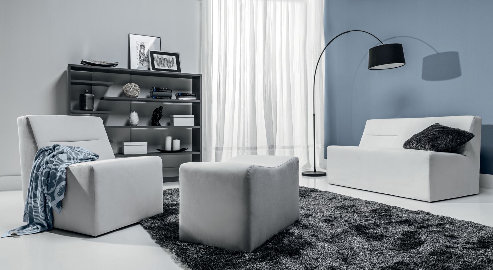 Biurko proste 138 cm szare młodzieżowe do biura Z5 Szerokość mebla 138 cm