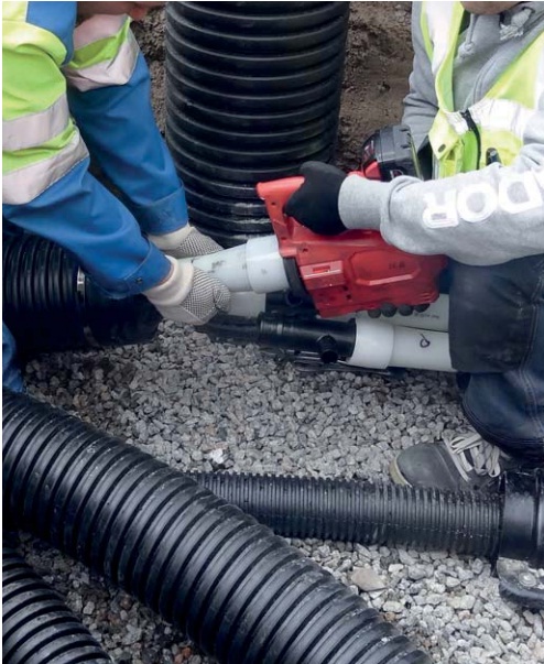 Rura preizolowana poczwórna 2x32 2x25 Uponor Quattro 2x32x2,9-2x25x3,5/175 Typ rura PEX