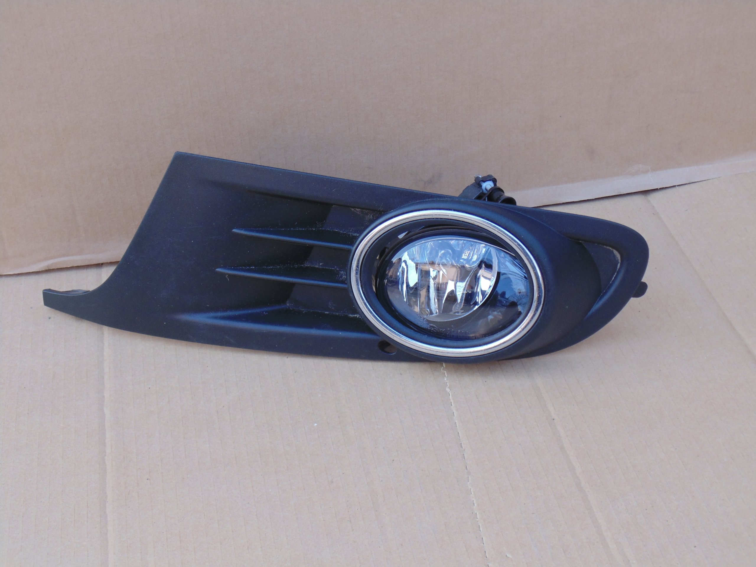 Решітка радіатора halologen GOLF VI 5K0 ORGINAL