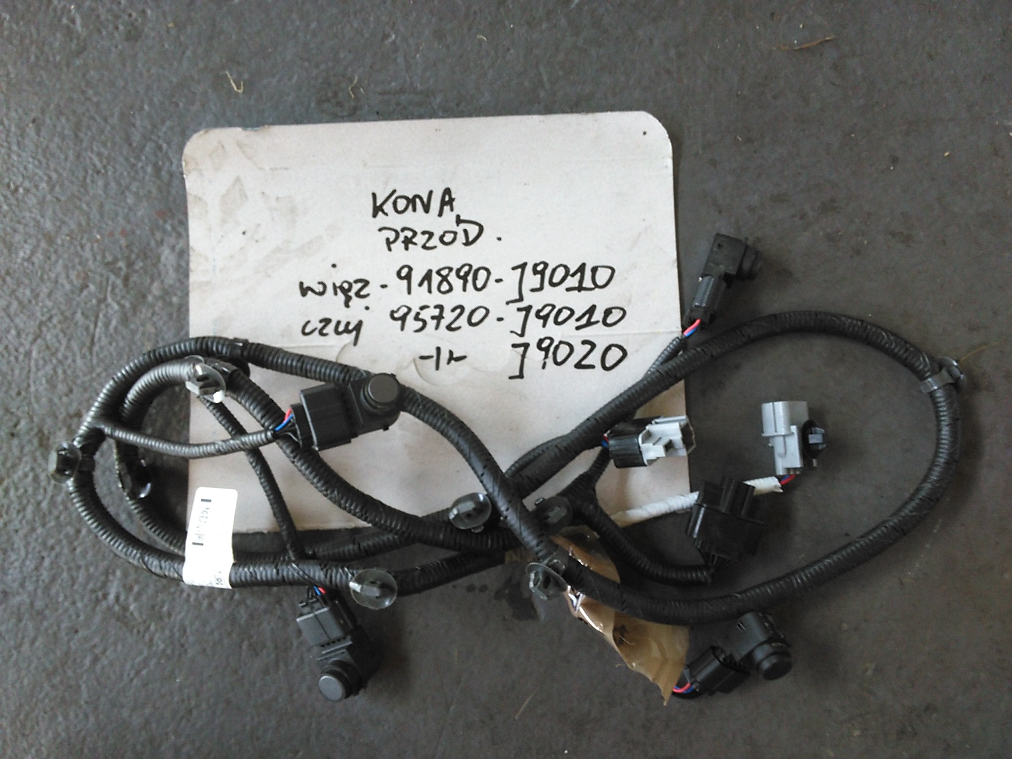 95720J9020 - HYUNDAI KONA 2018 PDC датчик передній 95720-J9020