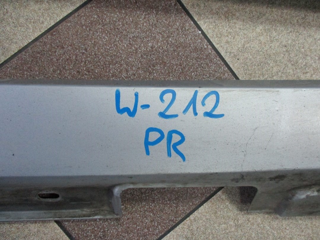 cap threshold moulding MERCEDES 212 E KLASA