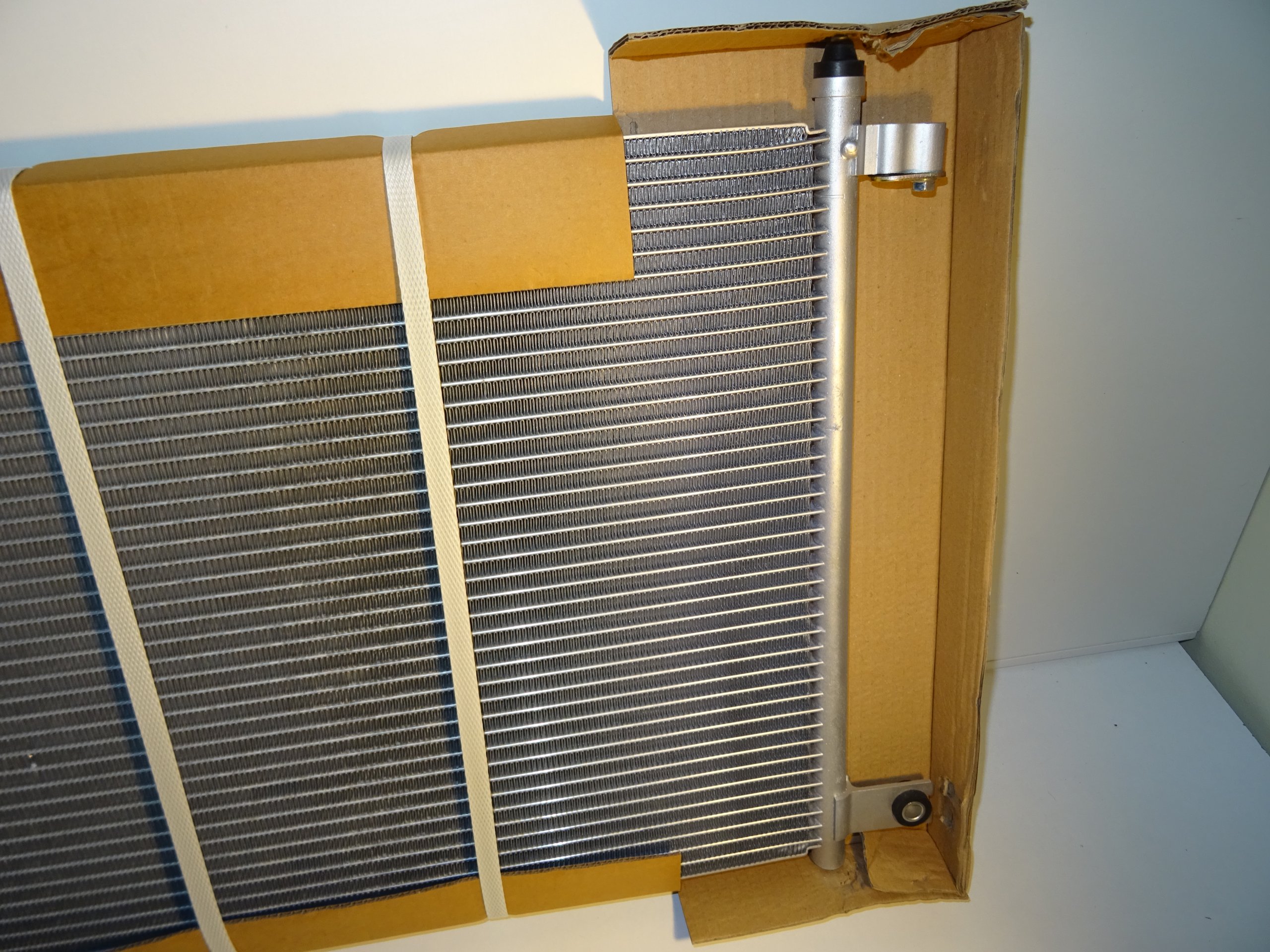 CHŁODNICA KLIM. CHEVROLET AVEO DAEWOO KALOS NOWA ! Producent części Hart