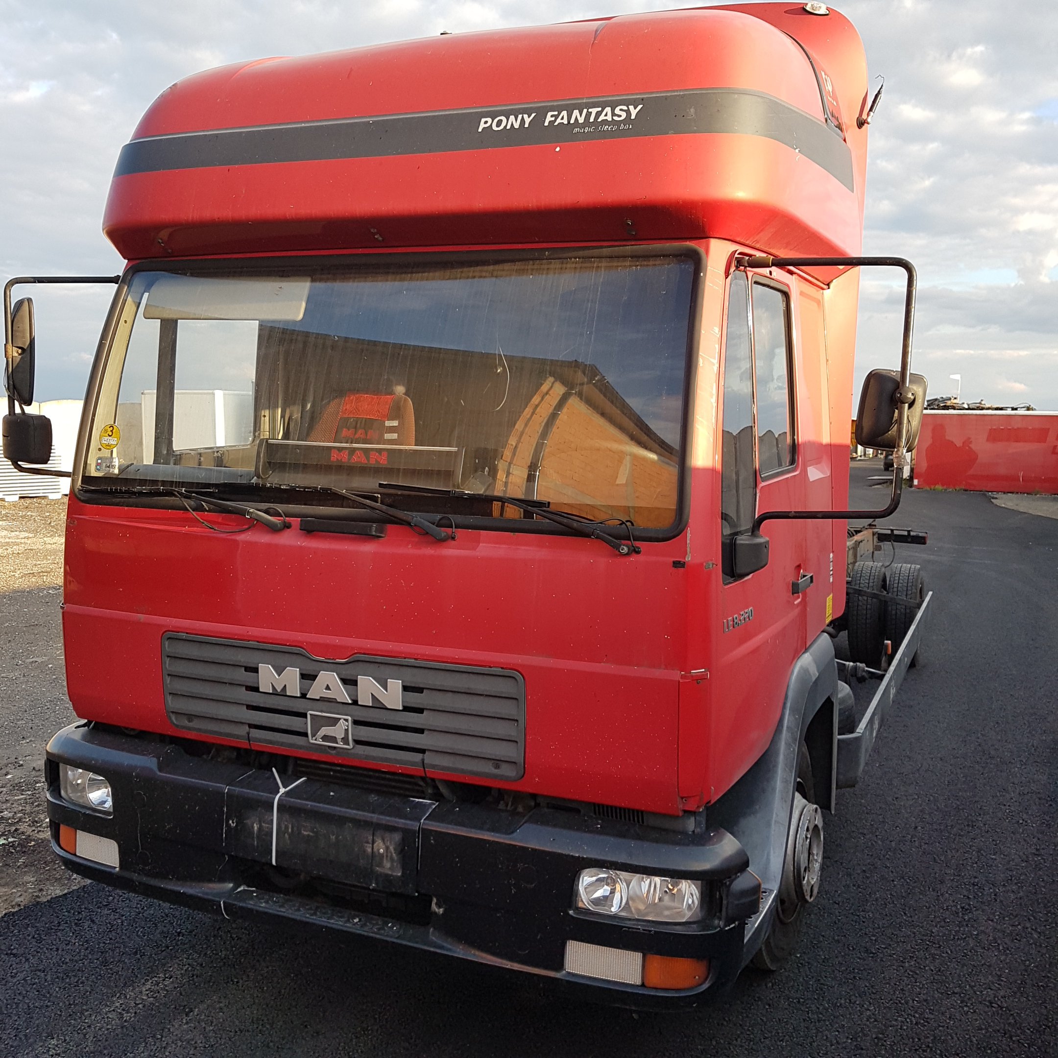 Man l2000