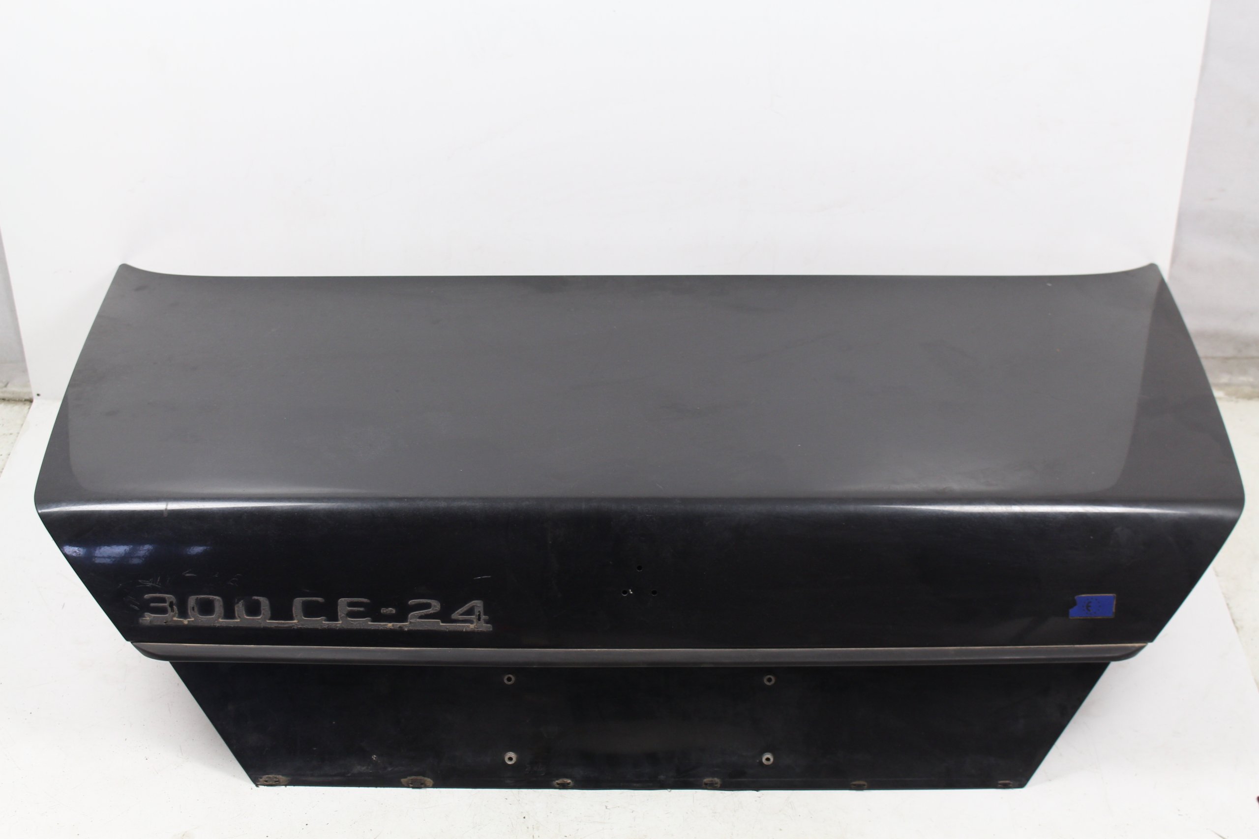 KLAPA TYŁ MERCEDES W124 CE COUPE