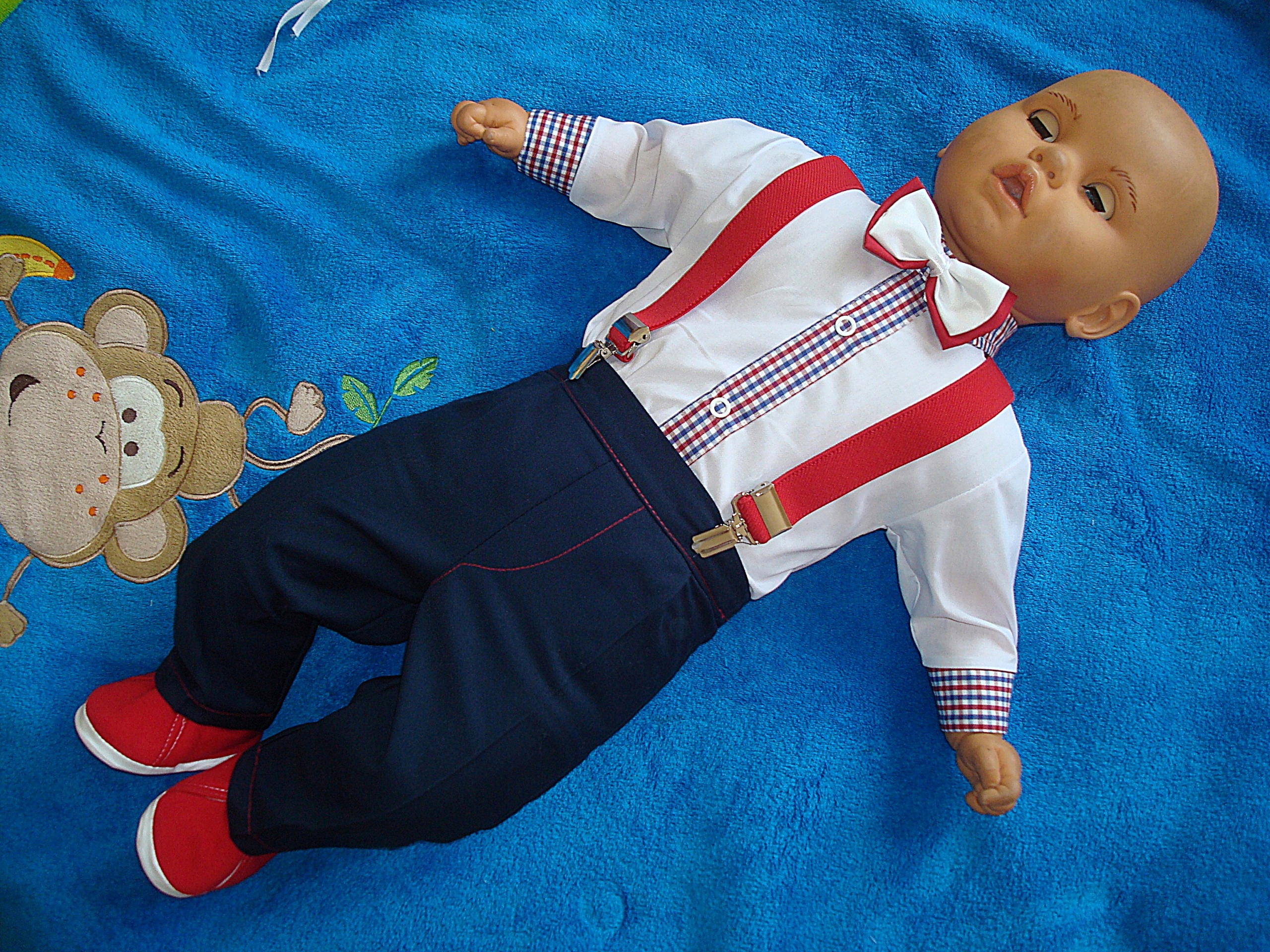 EXCLUSIVE POLSKIE UBRANKO/CHRZTU /OKAZJE/ 62 INNE Płeć Chłopcy