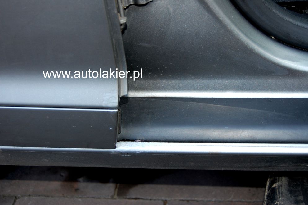 ZAPRAWKA LAKIER NA RYSY ZADRAPANIA KAŻDY KOLOR 58 Pojemność opakowania 30 ml