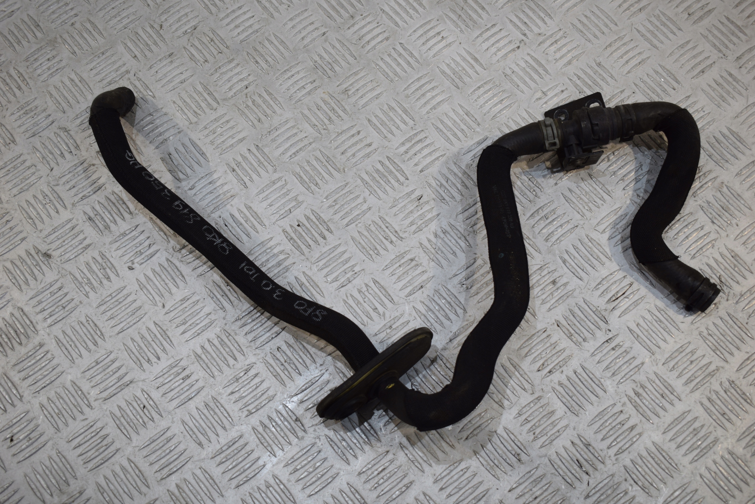 CRIJEVO PRIJENOS VODE AUDI A5 8T0 8F0 CABRIO 3,0 TDI