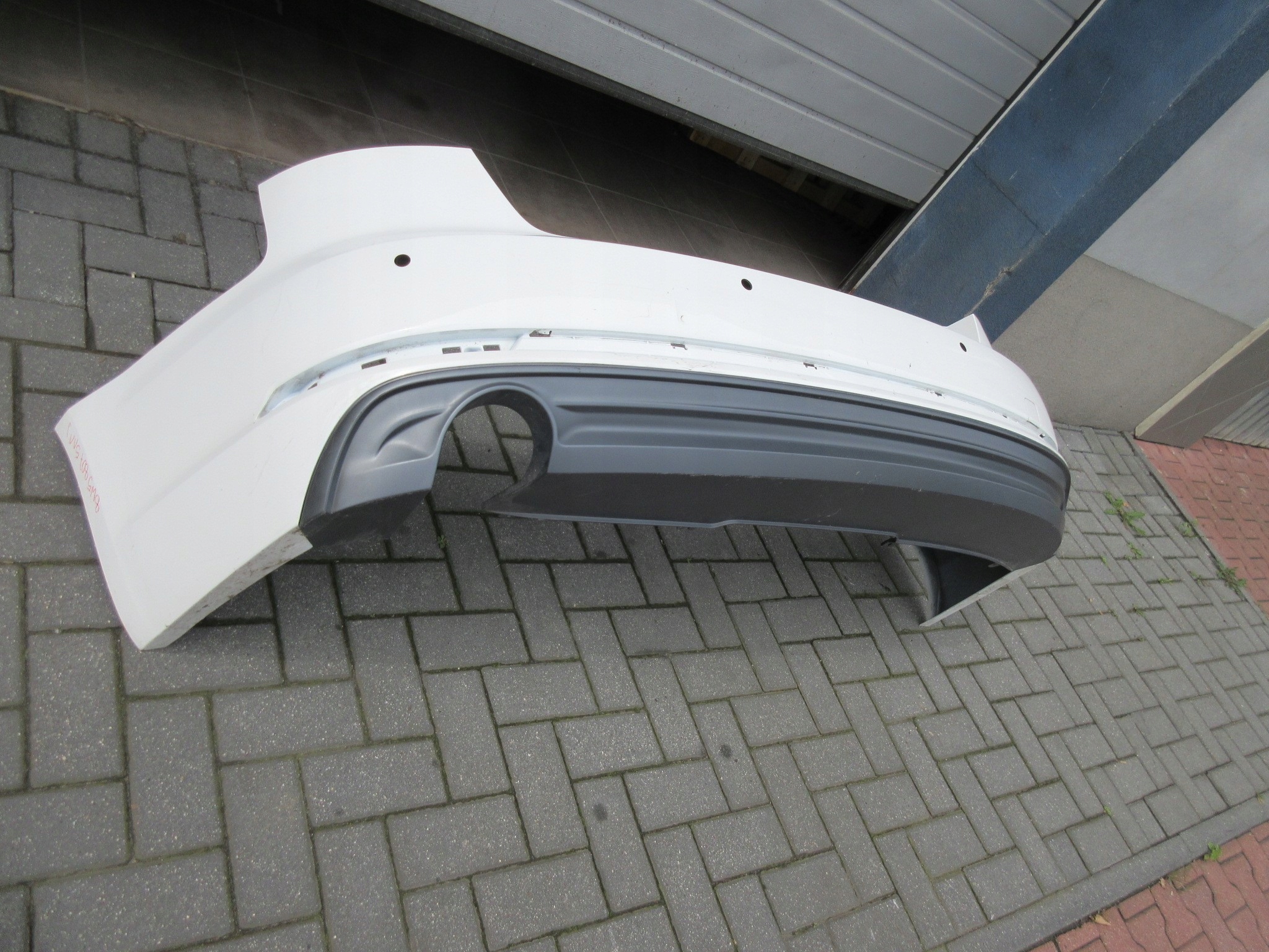 AUDI A4 B9 S-Line sedan zderzak tył spoiler tył 8W5807511J Numer katalogowy części 8W5807511J